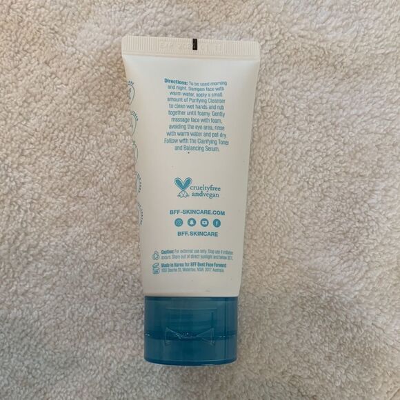 Best Face Forward Purifying Cleanser - Picture 4 of 4